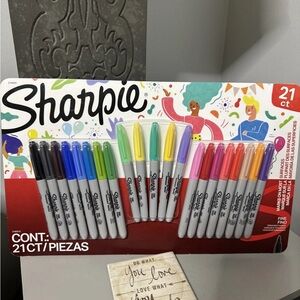 Sharpie 21 Colors FINE TIP Permanent Marker Set NEW 21 Markers